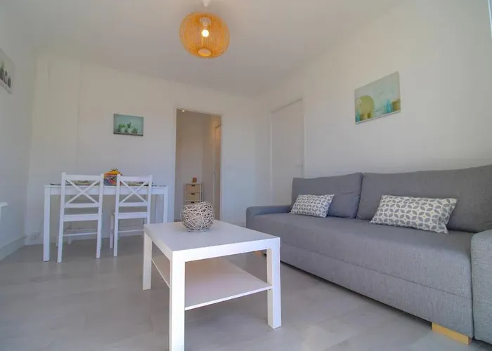Le Republique By Apirent #Balcon #Climatisation #Parking