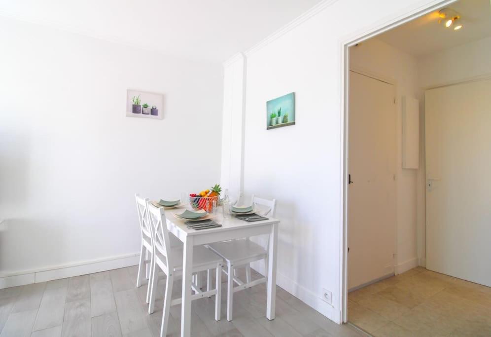 Le Republique By Apirent #balcon #climatisation #parking Apartment Cannes